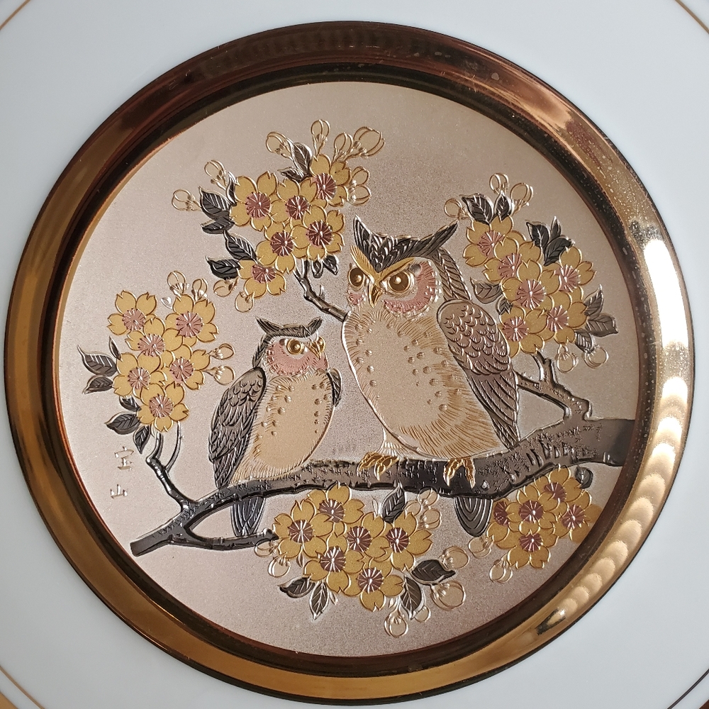 Vintage Chokin 2 owls plate gold trim